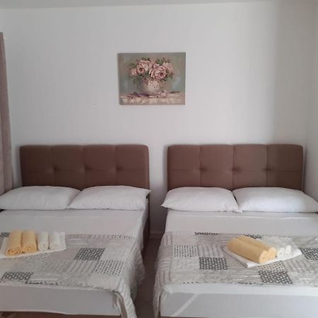 Apartments Vinea Baška Voda Buitenkant foto
