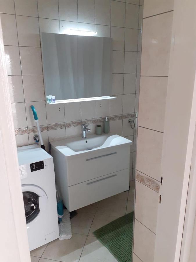 Apartments Vinea Baška Voda Buitenkant foto