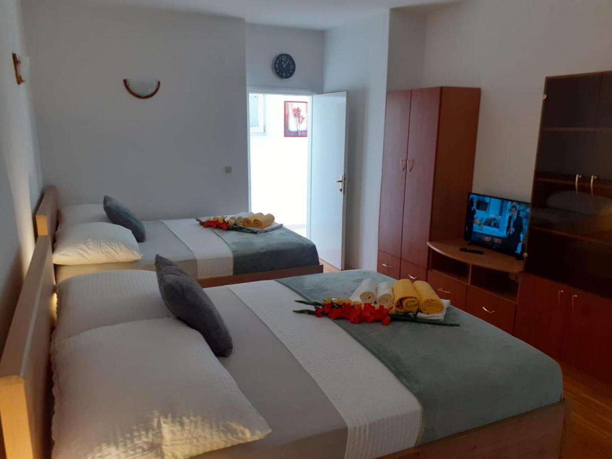 Apartments Vinea Baška Voda Buitenkant foto