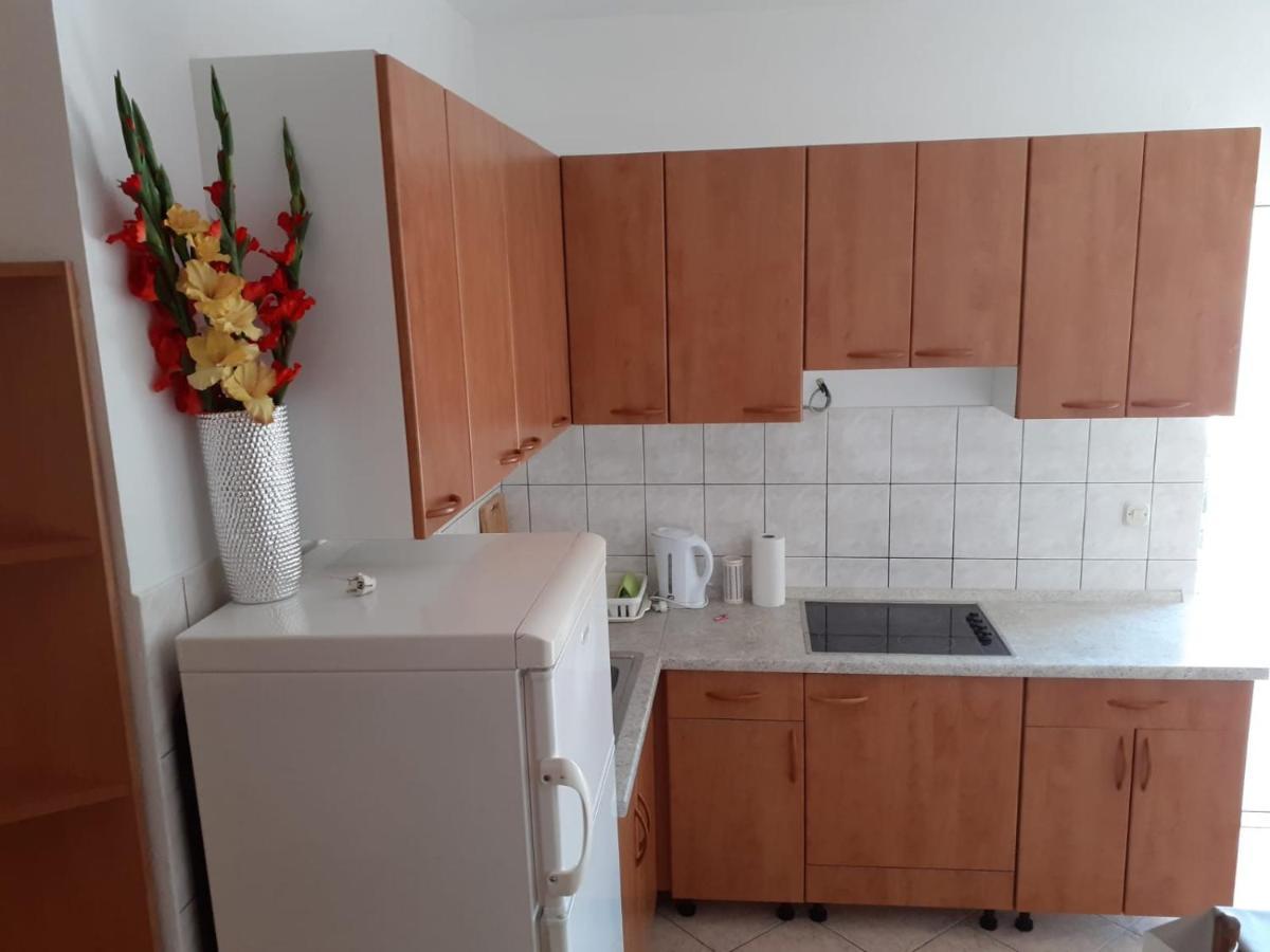 Apartments Vinea Baška Voda Buitenkant foto