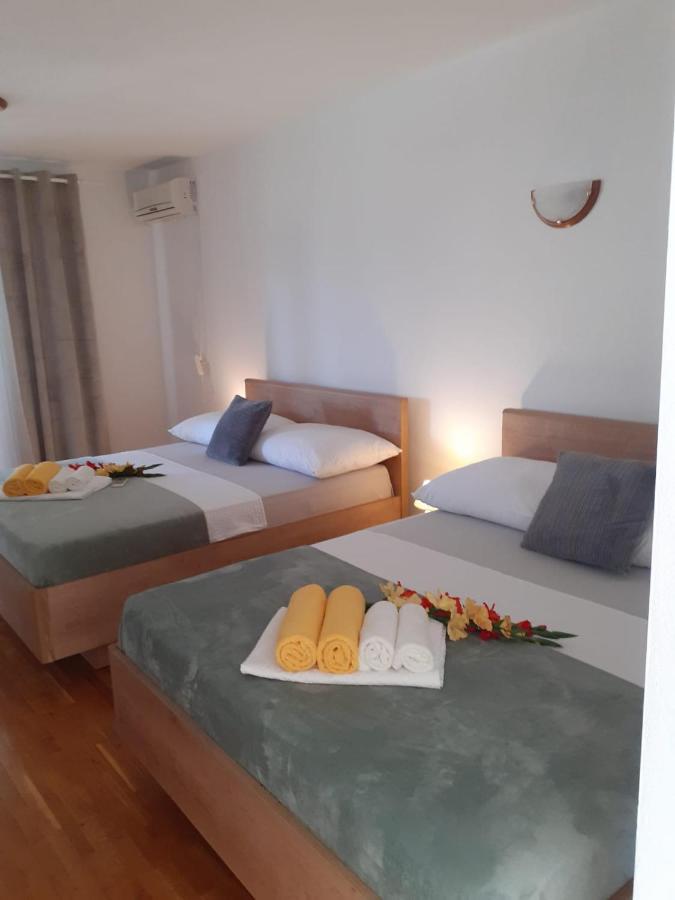 Apartments Vinea Baška Voda Buitenkant foto